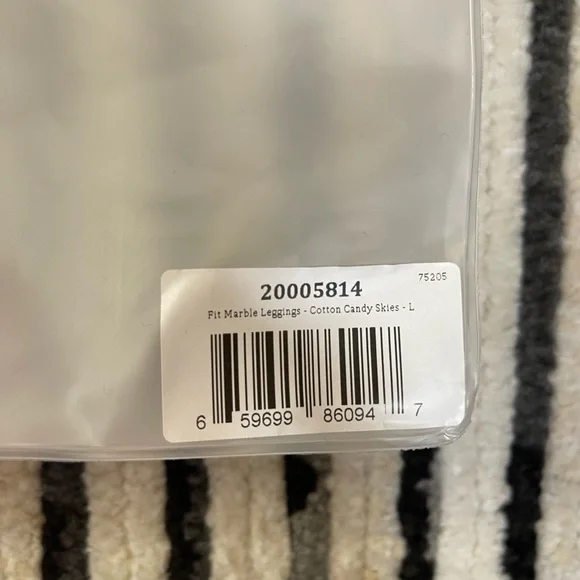 Bombshell Sportswear for marble leggings in cotton candy skies size LARGE NWOT - Picture 3 of 9